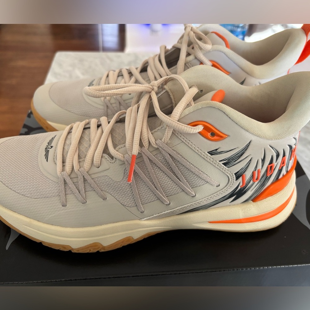 Judah 1 basketball shoes 9.5 jonathan Isaac